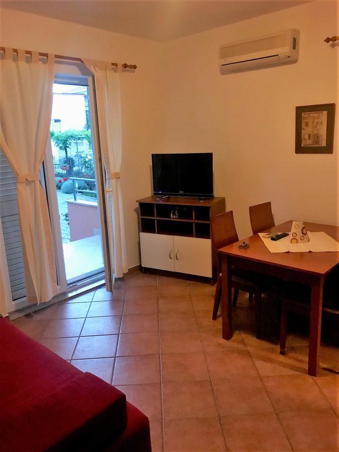 Apartments Juran Sukošan Esterno foto